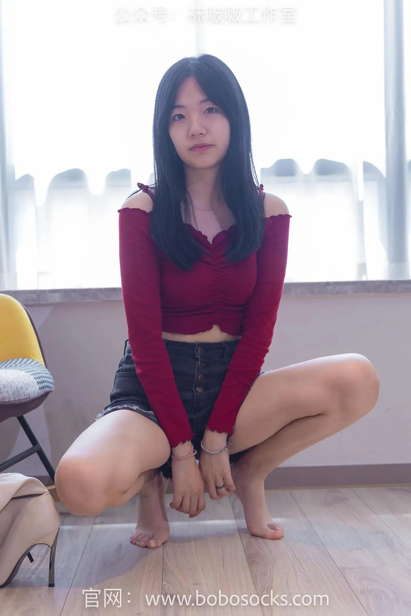 [BoBoSocks袜啵啵]NO.120 小甜豆-高跟长靴、白棉袜、裸足 [170P]插图1